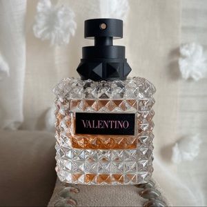 Valentino - Donna born in Roma
